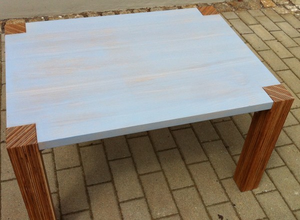 Couchtisch Esche lasiert (lago) mit Multiplexbeinen
